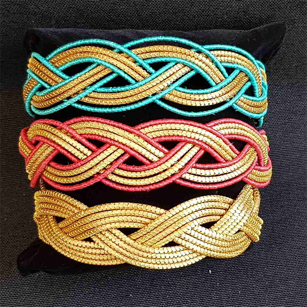 Braceletes de colores